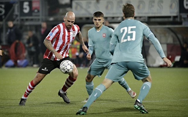 上也与詹姆 上也与詹姆