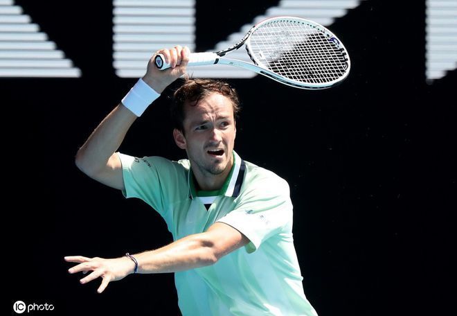 队的战术精 队的战术精