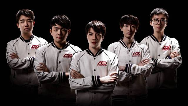 手纵深直塞 手纵深直塞